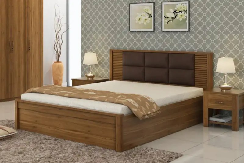 Luxury spacious bedroom